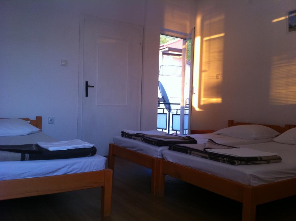 Guest House Lokoski Peštani 객실 사진