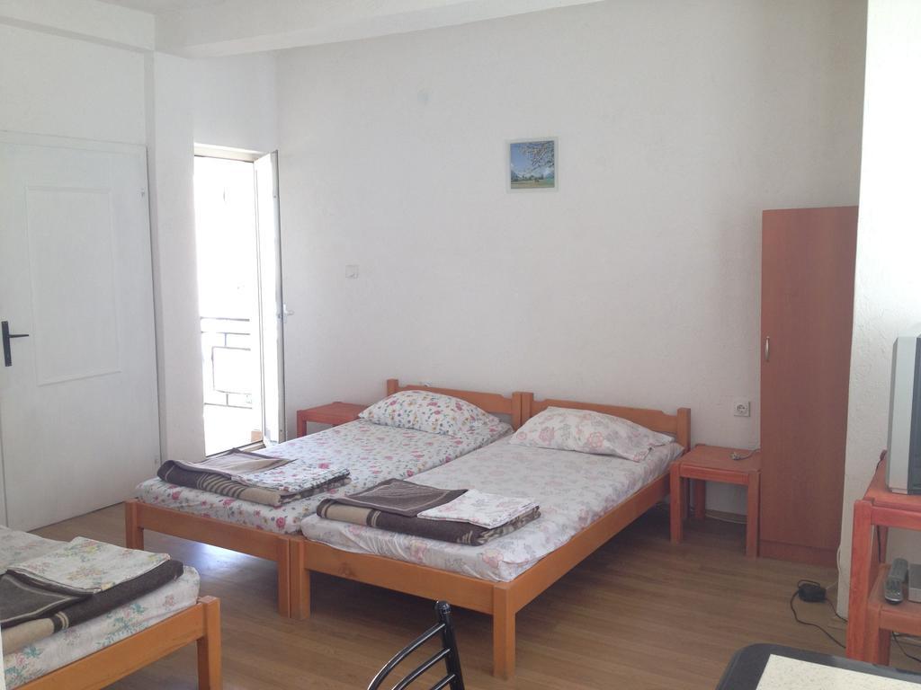 Guest House Lokoski Peštani 객실 사진